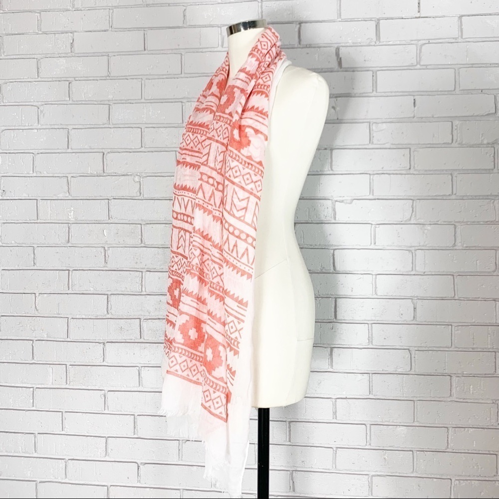 Do Everything In Love Aztec Print‎ Scarf - Picture 3 of 8